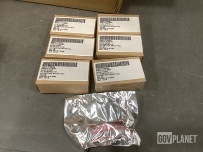 (38) Fiber Systems M28876/1C1S1 Receptacle Connectors