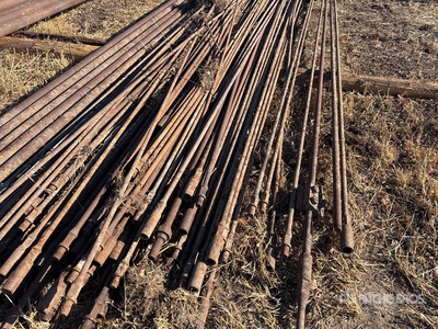 Quantity of Approximately 70 pcs Sucker Rods Déchets métalliques divers