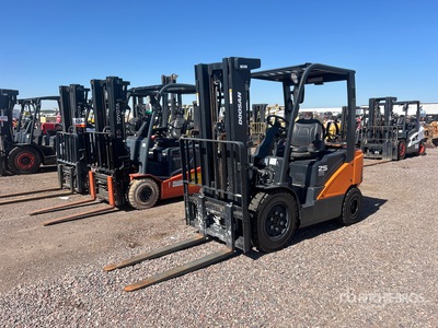 2020 Doosan G25N-7 4600 lb Pneumatic Tire Carrelli Elevatori