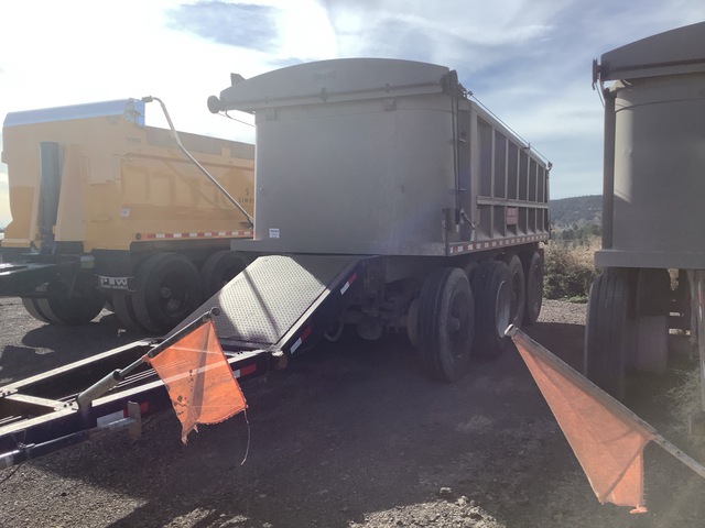 1995 Cornhusker Quad/A Pup Dump Trailer 1995 Cornhusker Quad/A Pup Dump Trailer