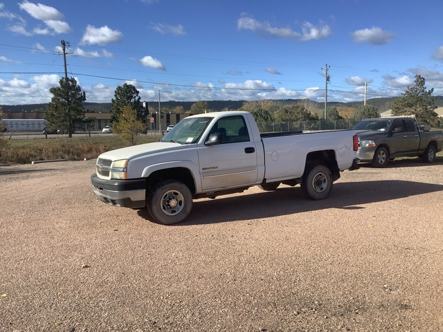 2004 Chevrolet Silverado 2500HD LT 4x2 Pickup 2004 Chevrolet Silverado 2500HD LT 4x2 Pickup