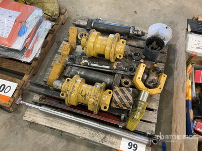 Quantity of Cat D6 Parts Pièces diverses