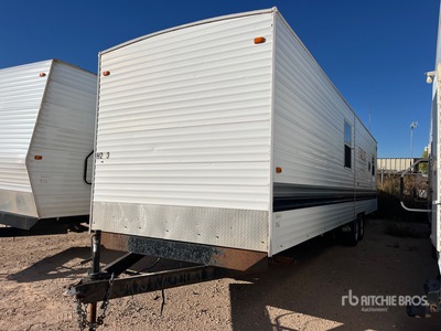 2014 Allen Camper Mfg. Co. 32 WL 32 ft T/A Travel Trailer