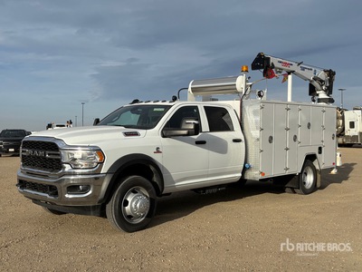 2024 Ram 5500 SLT 4x4 Crew Cab Camion de servicios (Unused)