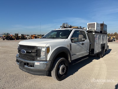 2019 Ford F-550 4x4 Extended Cab サービスカー