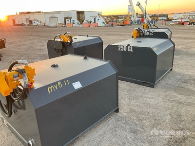Quantity of (4) 250 gal Portable Steel Diesel Gasoline Tanque de combustible
