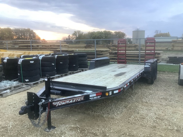 2022 Towmaster TC12 20 ft T/A Equipment Trailer