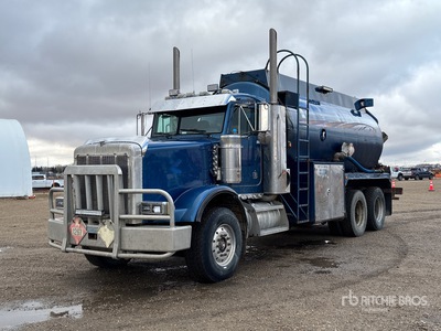 2002 Peterbilt 378 17000 L 6x4 Tanker Truck