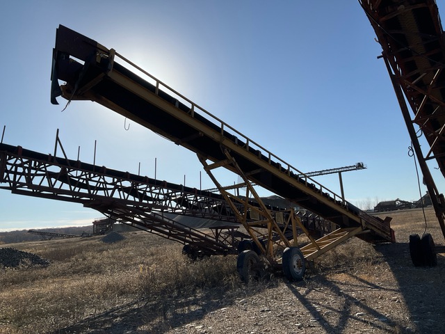 AMI 3060CLRS15 30 in x 60 ft Portable Radial Stacking Conveyor AMI 3060CLRS15 30 in x 60 ft Portable Radial Stacking Conveyor