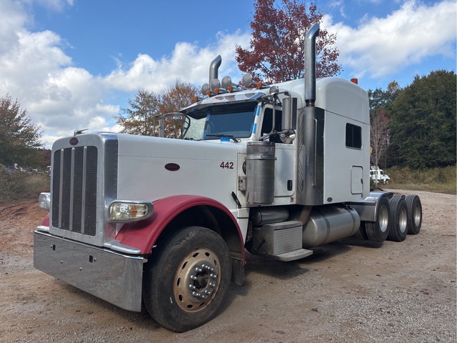 2009 Peterbilt 389 8x4 Tri/A Sleeper Truck Tractor 2009 Peterbilt 389 8x4 Tri/A Sleeper Truck Tractor
