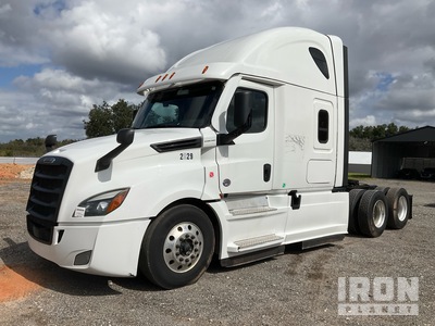 2023 Freightliner Cascadia 126 6x4 T/A Sleeper Truck Tractor