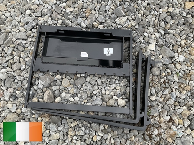 2025 GIYI Mini Skid Steer Forks (Unused)