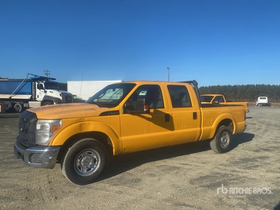 2014 Ford F-250 4x2 Crew Cab Pickup