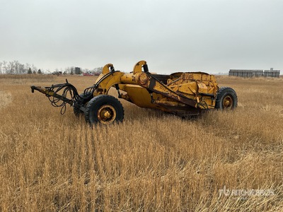 Richardson R6100 4 Tire Hydraulic Pull Scraper