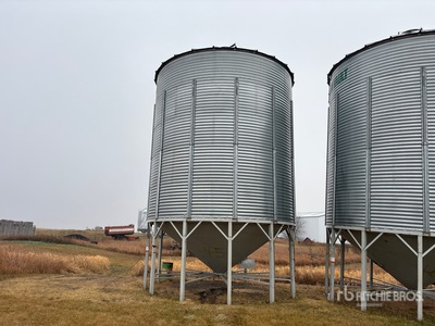 Grain Vault +/- 4000 bu 5 Ring Hopper Grain Bin