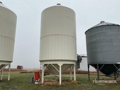 Weninger Industries +/- 2000 bu 2 Ring Hopper Cassone per grano