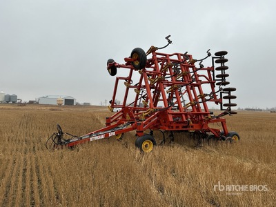 Bourgault 5710 30 ft Coltivatore