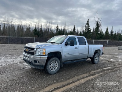 2012 Chevrolet Silverado 2500HD Z71 4x4 Crew Cab Pick Up