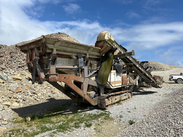 2004 Metso LT1110S Closed Circuit Impact Crusher (Inoperable) 2004 Metso LT1110S Closed Circuit Impact Crusher (Inoperable)