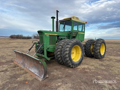 1971 John Deere 7020 Knikgestuurde tractor