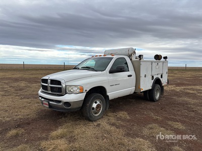 2005 Dodge 3500 4x4 Camion utilitaire