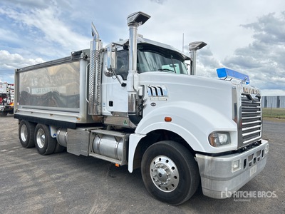 2021 Mack CLXT Super-Liner 6x4 T/A Dump Truck