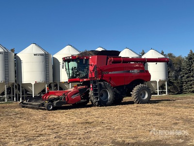 2009 Case IH 7120 Combine Harvester