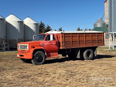 1976 Chevrolet C65 Custom Deluxe 4x2 Graan vrachtwagen