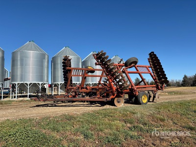 Sunflower 29 ft Tandem Breaking Disc