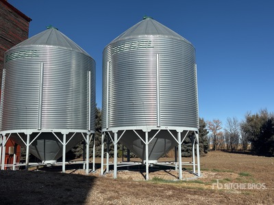 Goebel +/- 3340 bu Grain Bin