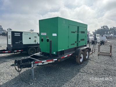 2014 Multiquip DCA150SSJU4F 120 kW Mobile 発電機セット (250-749 kw/310-950 kva)