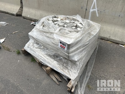 Quantity of Concrete Bar Chairs