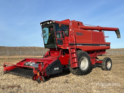 1986 Case IH 1680 Combine Harvester