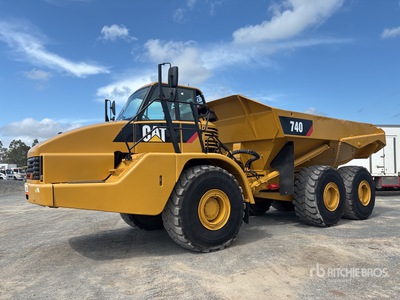 2008 Cat 740 شاحنة قلابة مفصلية