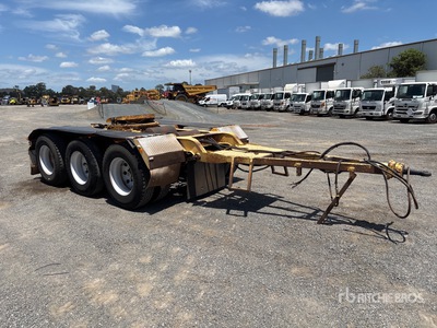 2012 Roadwest Tri/A Road Train Dolly