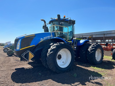 2011 New Holland T9.390 4WD Tractor