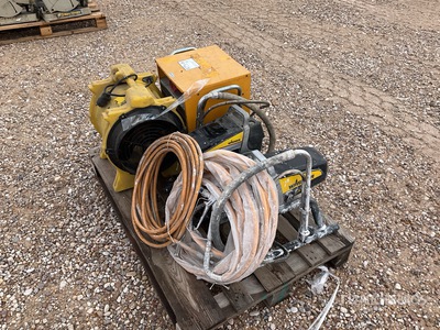 Qty 2 paint sprayer, 1 dehumidifier, 1 Air extractor