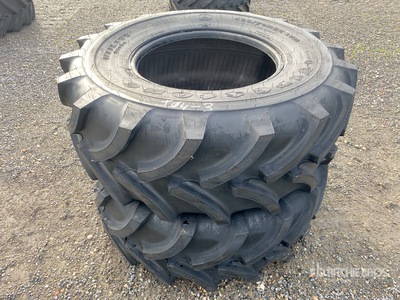Quantity of (2) Firestone 460/70 R24 R8000UT TL 159A8159B إطارات المعدات