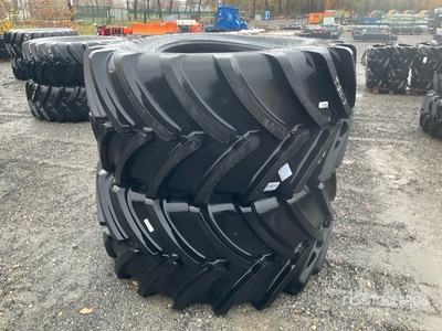 Quantity of (2) Firestone 900/60R32 MT-HARV TL 181A8181B Neumáticos (Unused)
