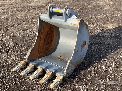 Strickland 760 mm Digging Excavator Bucket - Fits Hyunday R80