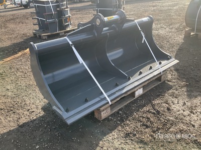 Strickland 72 in V-Ditching Excavator Bucket - Fits Hitachi ZX135