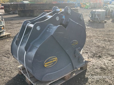 Strickland Excavator Bucket - Fits Hitachi ZX135