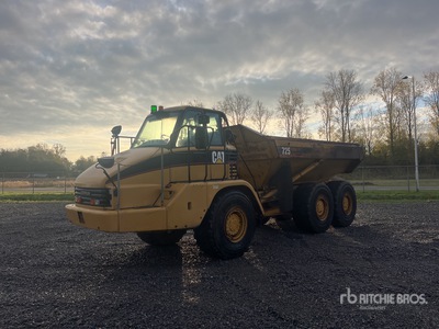 2003 Cat 725 شاحنة قلابة مفصلية