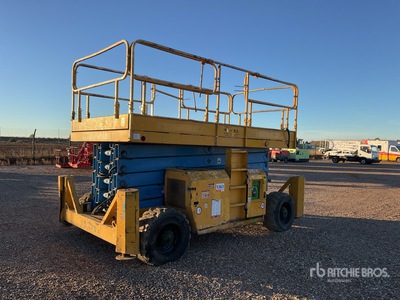 2007 EMC PE18 Elevador de tijera (Inoperable)