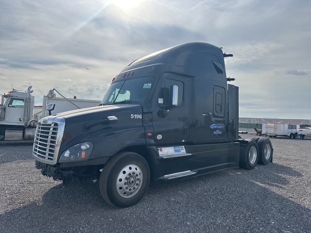 2019 Freightliner Cascadia 6x4 T/A Sleeper Truck Tractor (Inoperable)