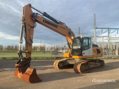 2016 Liebherr R922LC Pelle Hydraulique sur Chenilles