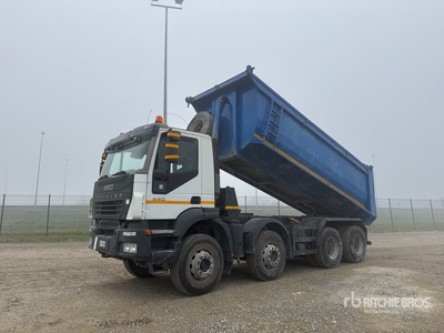2005 Iveco Trakker 440 8x4 Tri/A Dump Truck