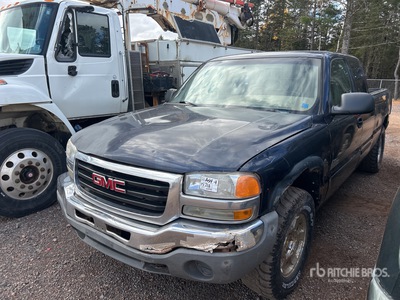 2006 GMC Sierra 1500 4x4 Extended Cab Pickup (Inoperable)