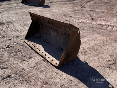 Volvo 72 in .8 m3 General Purpose دلو  جرافة - Fits Volvo