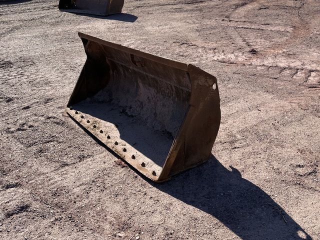 Volvo 72 in General Purpose Wheel Loader Bucket
